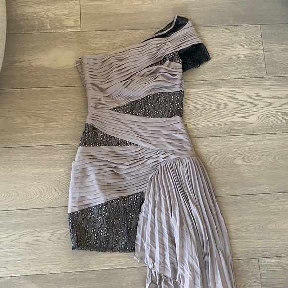 BCBG Runway event party grad dress size 0 - Picture 3 of 7